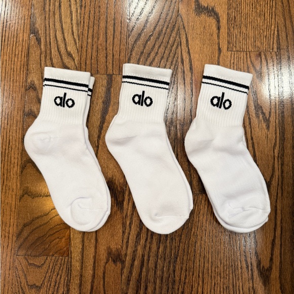 Alo Throwback socks 3 pairs brand new - Picture 1 of 2